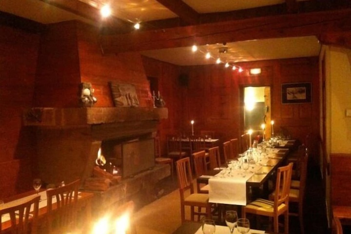 Dining 56 of 92