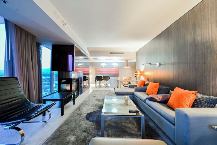 Room 276 of 484