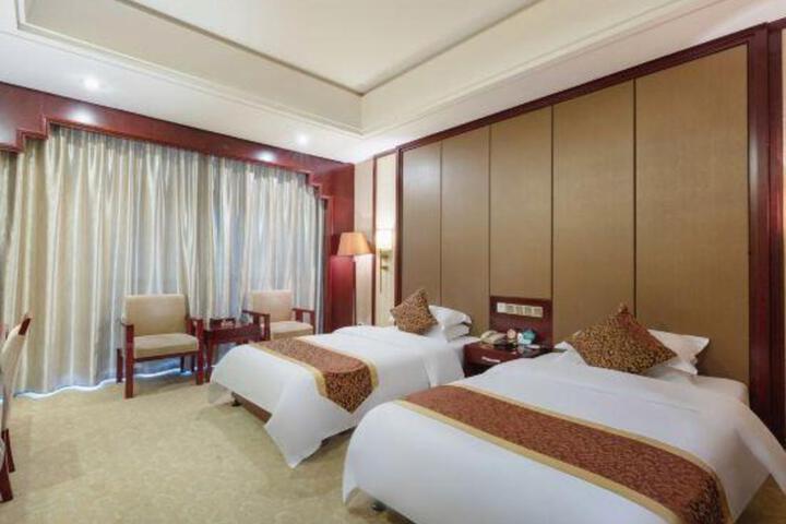 Qihong International Hotel