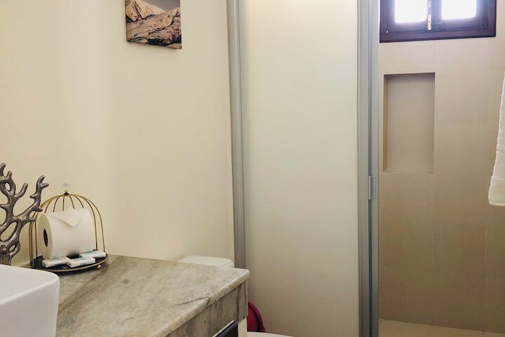 Room 120 of 170