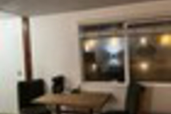 Room 38 of 168