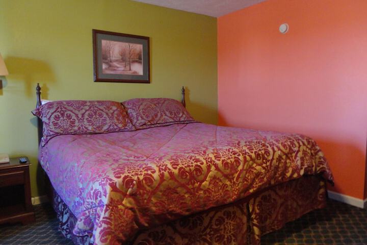 Room 11 of 23
