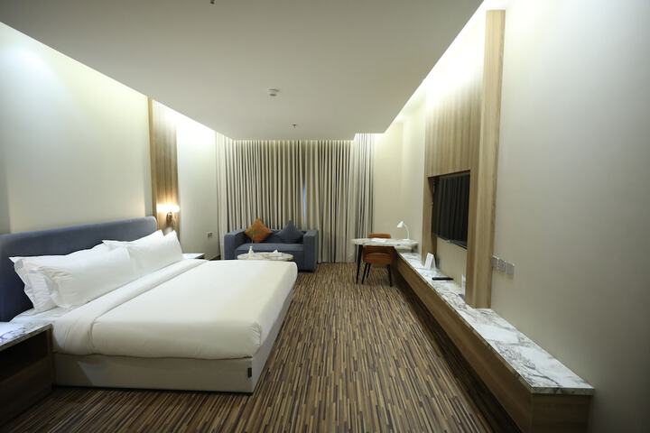 Room 5 of 51