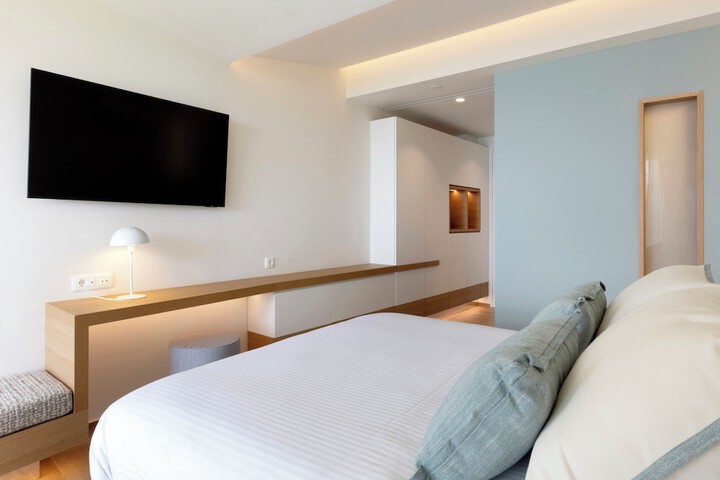 Room 5 of 30