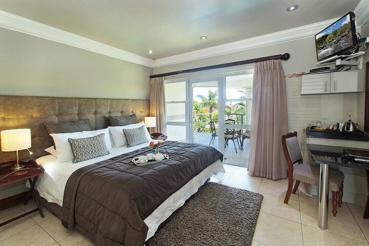 Room 8 of 43