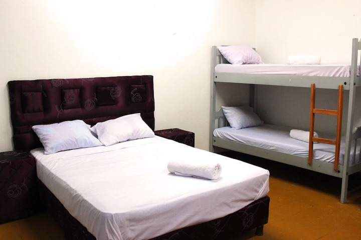 Room 10 of 10