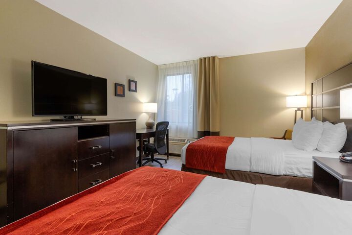 Standard Room, King or Two Doubles (7 of 11)