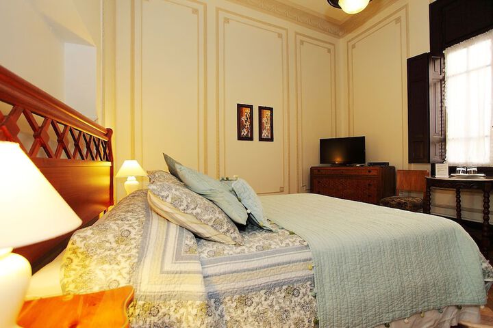 Room 5 of 44