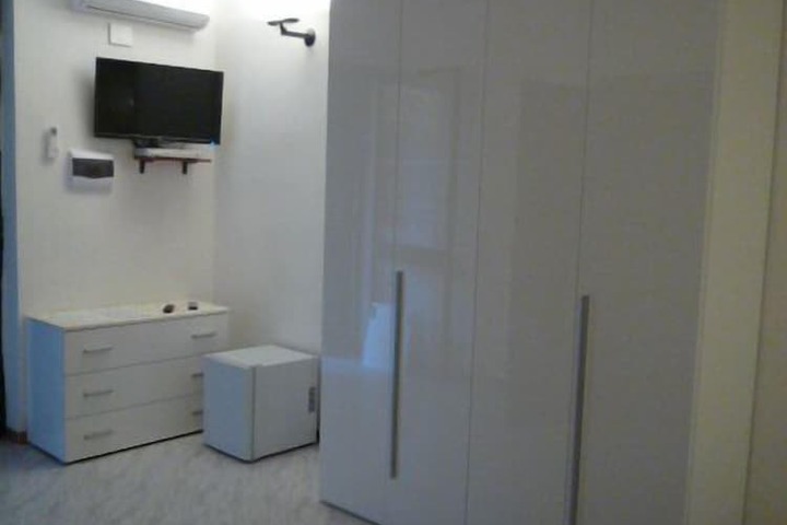 Room 10 of 59