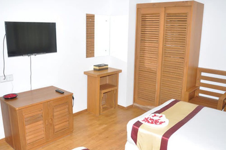 Room 15 of 26