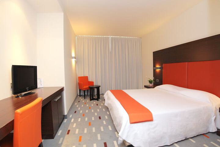 Room 5 of 47