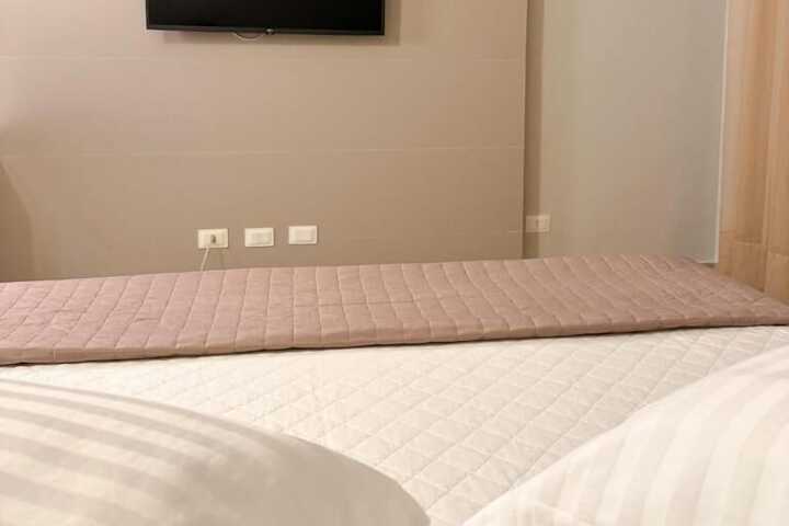 Room 4 of 19