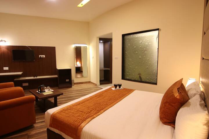Room 7 of 76