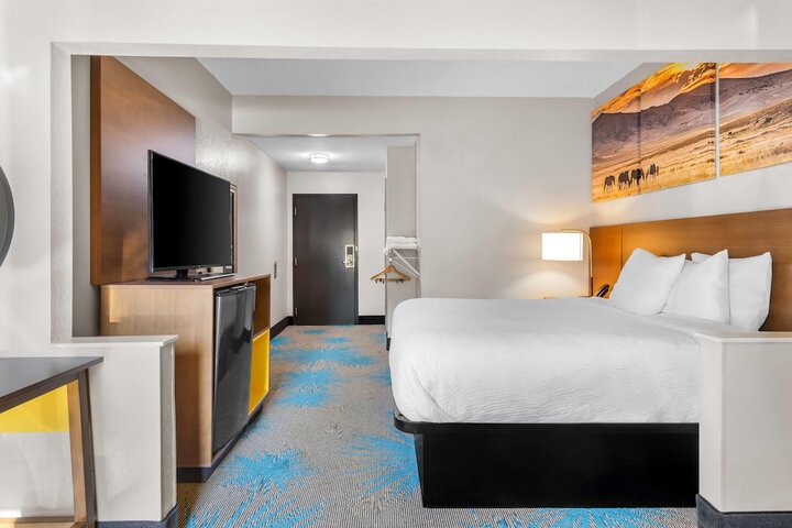 Room 21 of 43
