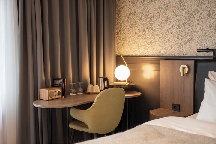 Room 11 of 75