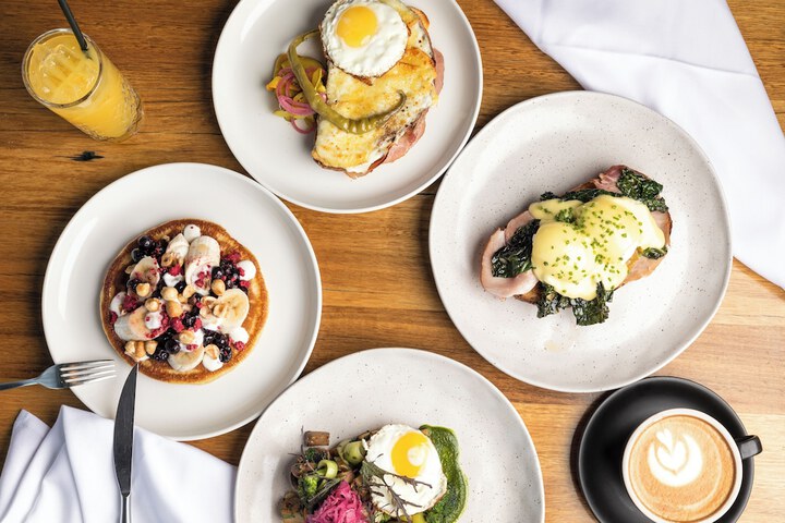 Breakfast/Coffee Service 110 of 148