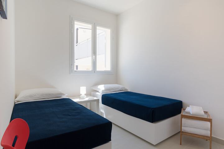 Room 9 of 112