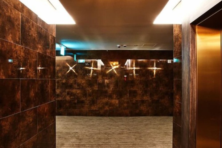 Ballroom/Hall 77 of 87