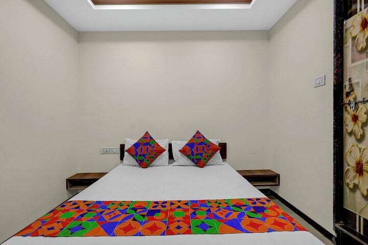 Room 18 of 22