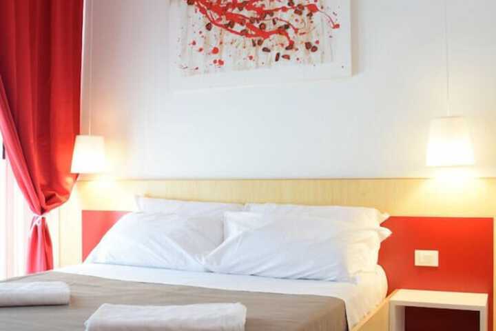Room 25 of 31