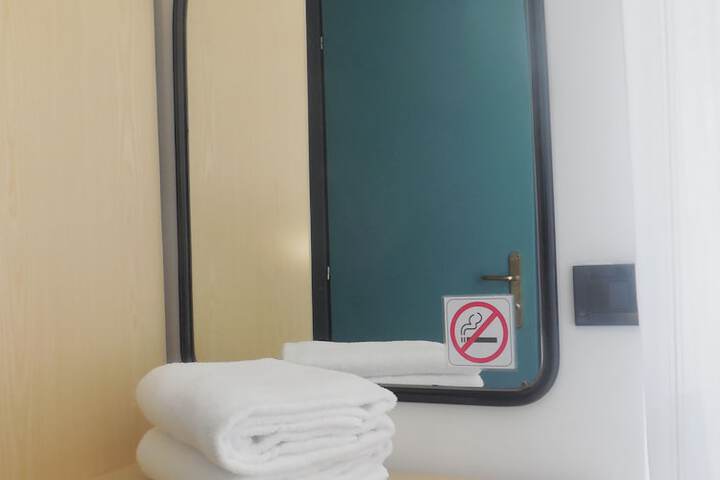 Room 21 of 47