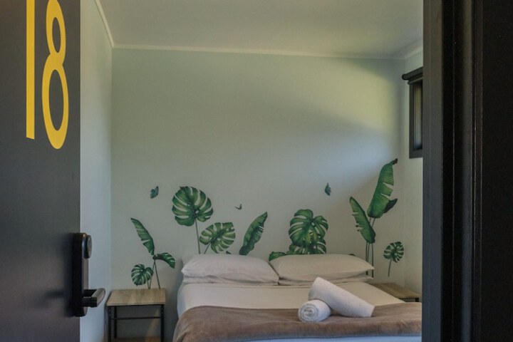 Room 20 of 48