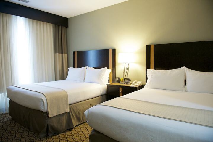 Room 3 of 51