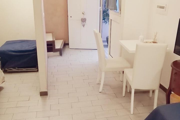 Room 15 of 27