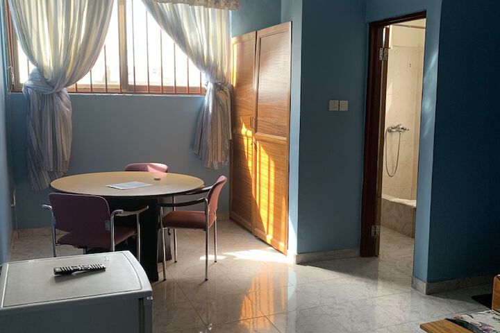 Room 7 of 13