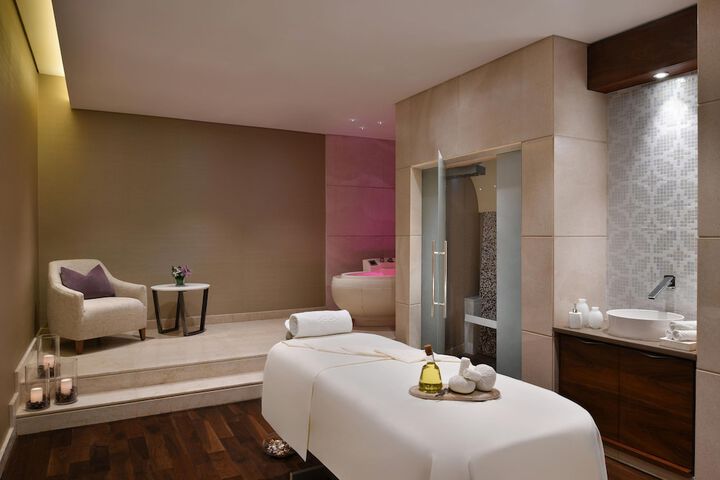Spa 143 of 263