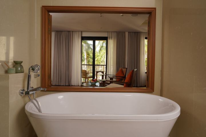 Room 40 of 135