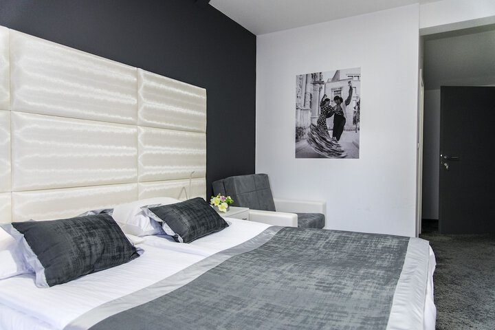Room 29 of 60