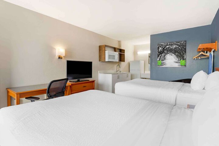 Studio 2 Double Beds (5 of 9)