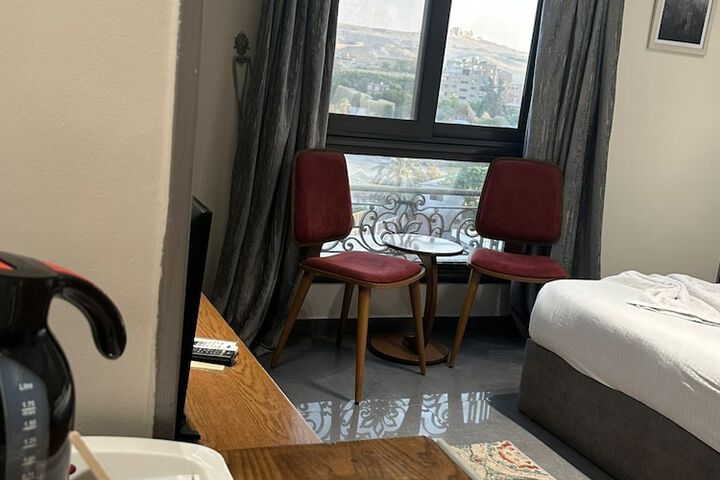 Room 55 of 103