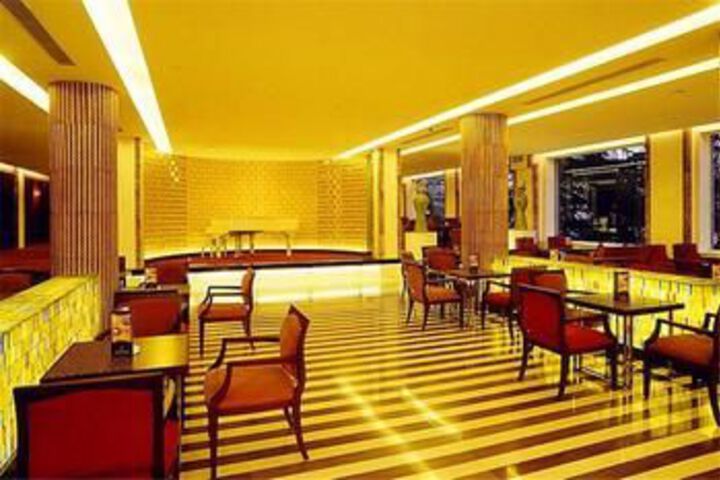 Dining 121 of 143