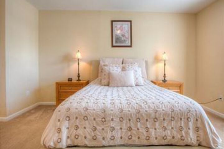 Room 10 of 23