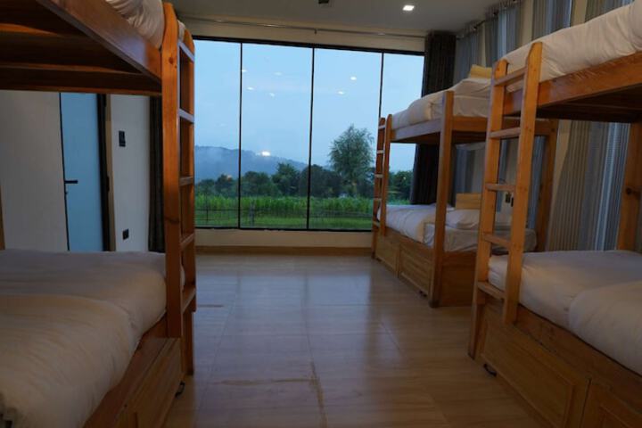 Room 8 of 46