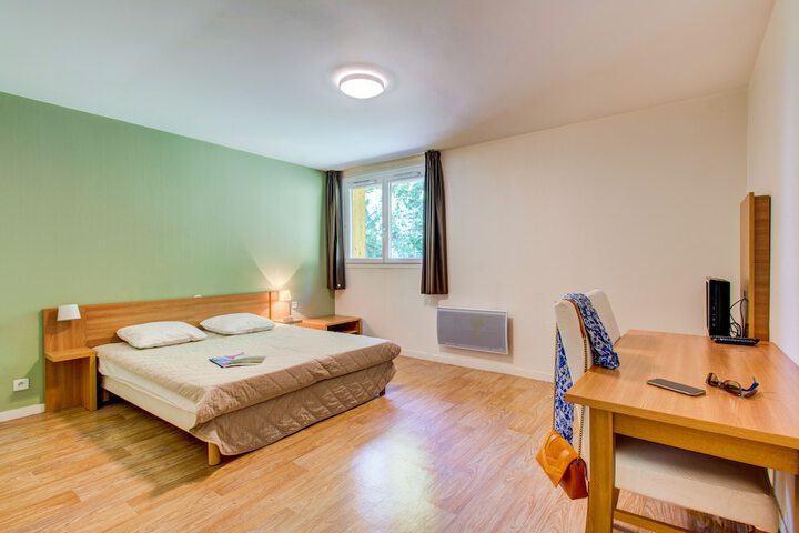 Room 2 of 57