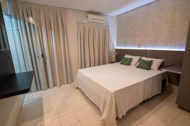 Room 4 of 19