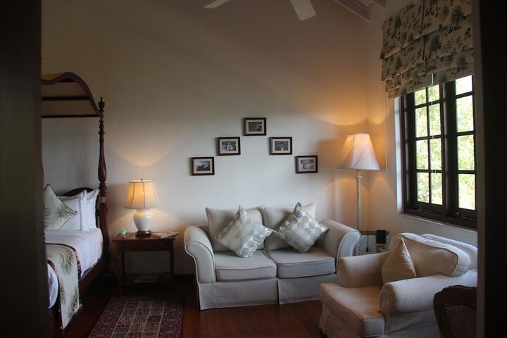 Room 6 of 47