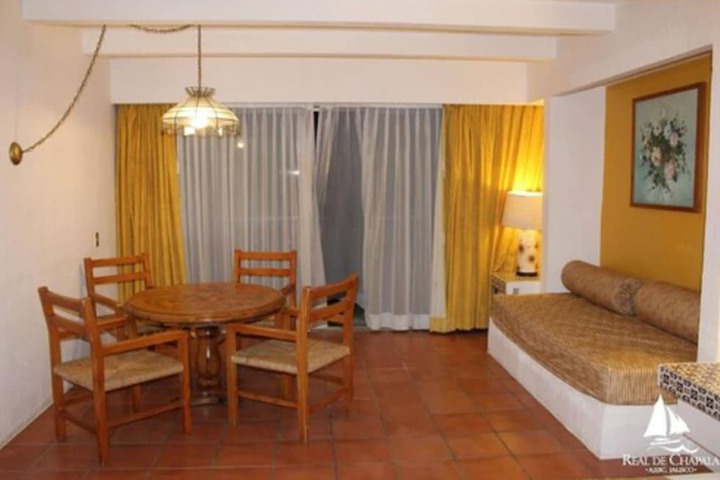 Room 12 of 31