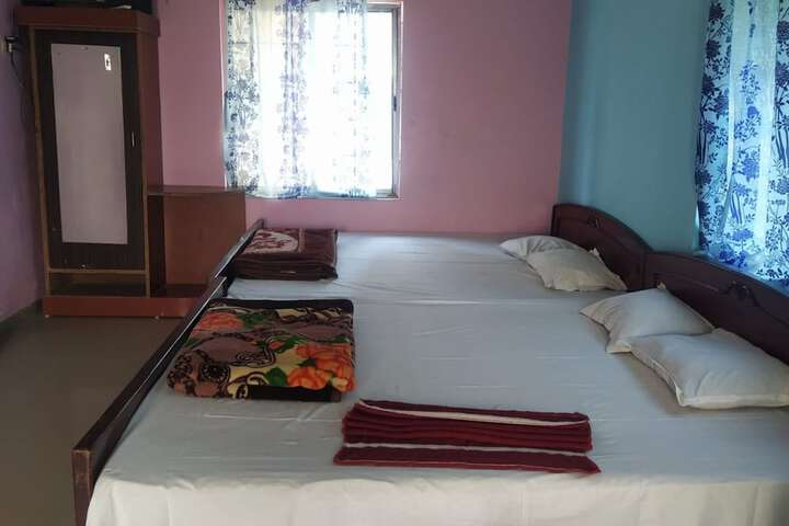 Room 8 of 26