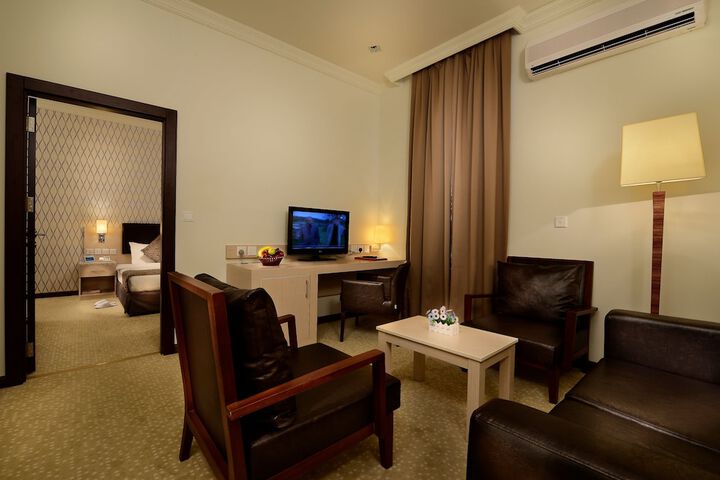 Room 9 of 54