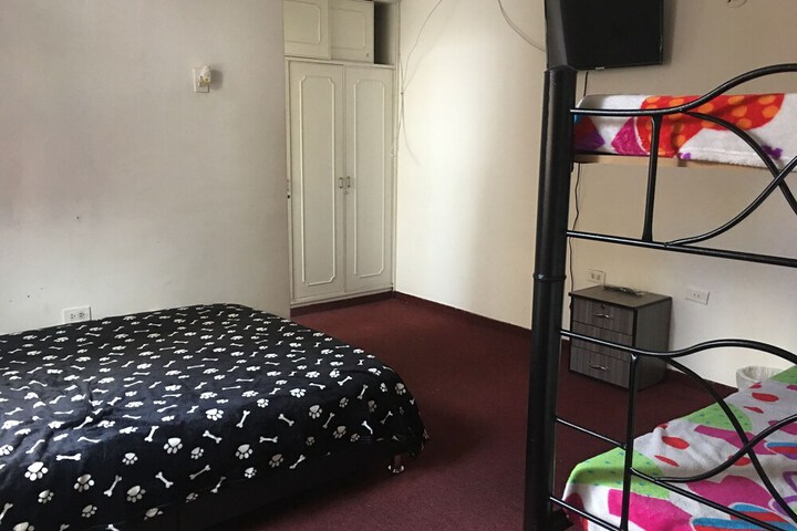 Room 4 of 37