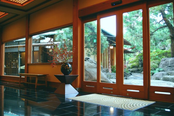 Lobby Entry