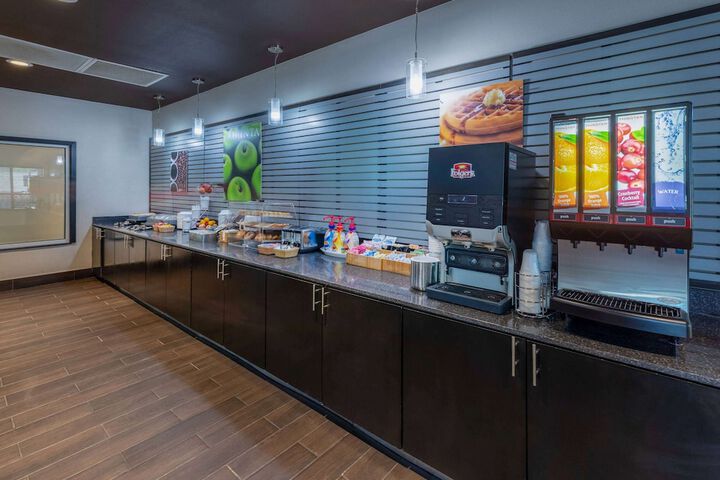 Breakfast/Coffee Service 44 of 53