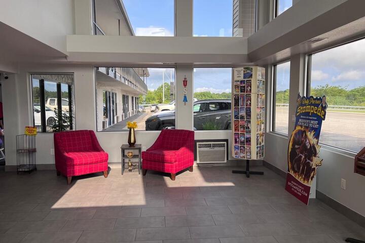 Guest Lobby