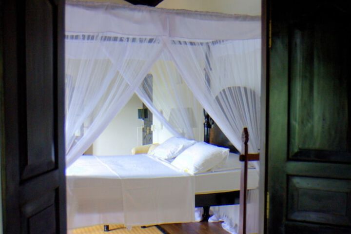 Room 8 of 43