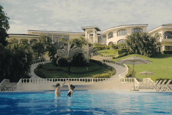 Pool 44 of 163