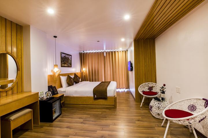Room 10 of 43